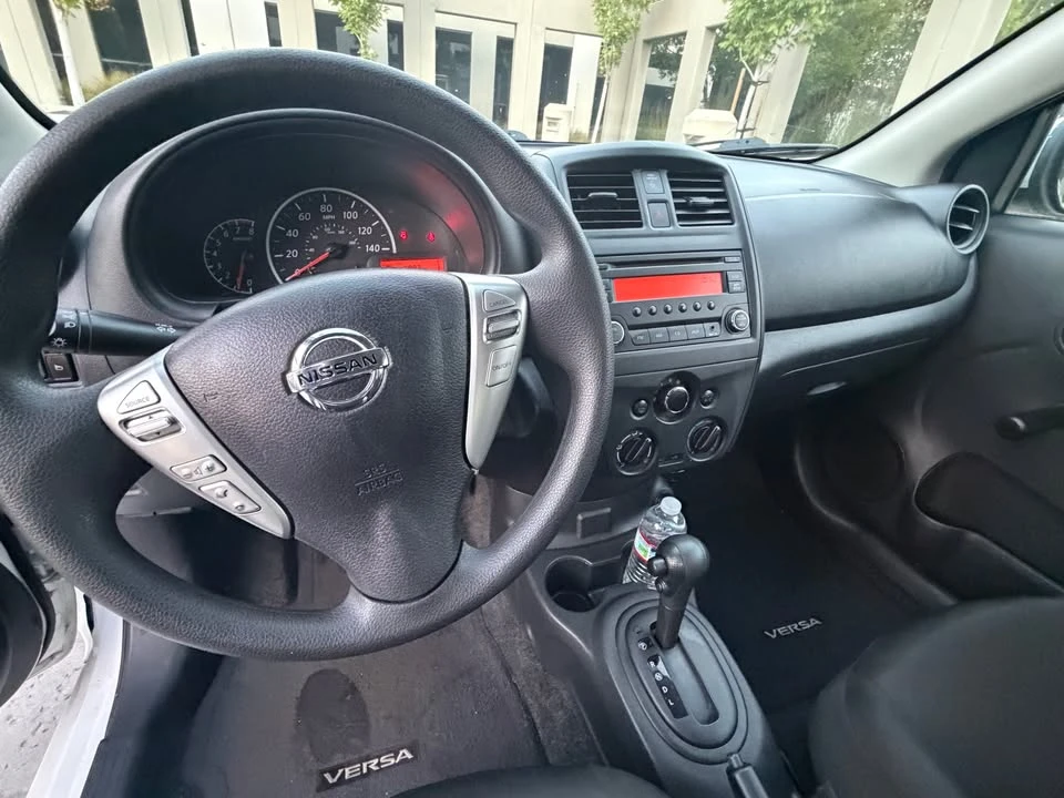 2017 Nissan Versa - Image 11 of 20