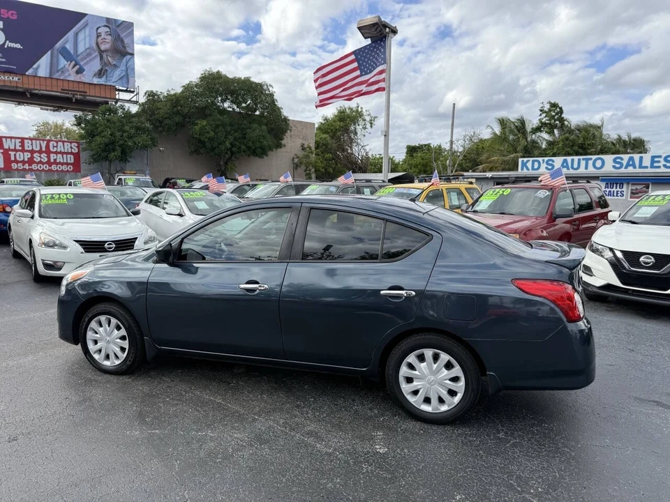 2017 Nissan Versa - Image 4 of 21