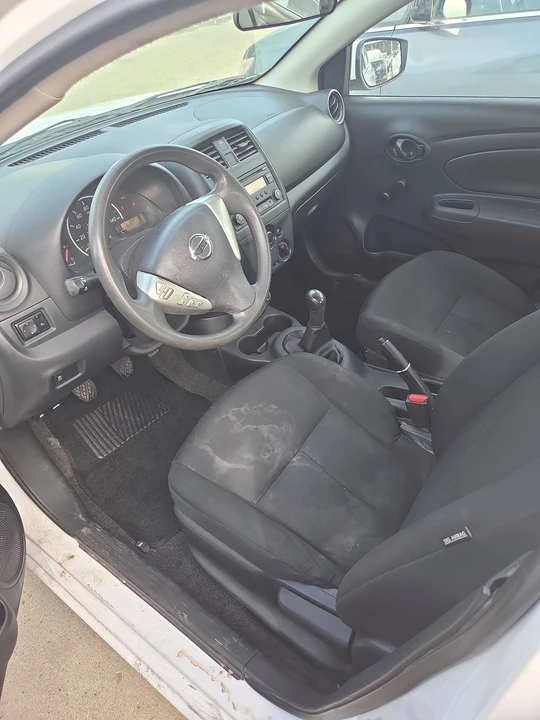 2017 Nissan Versa - Image 9 of 13