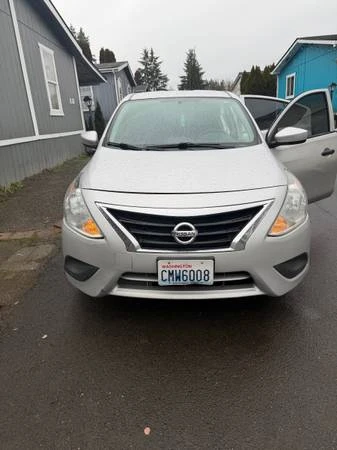 2017 Nissan Versa - Image 4 of 8