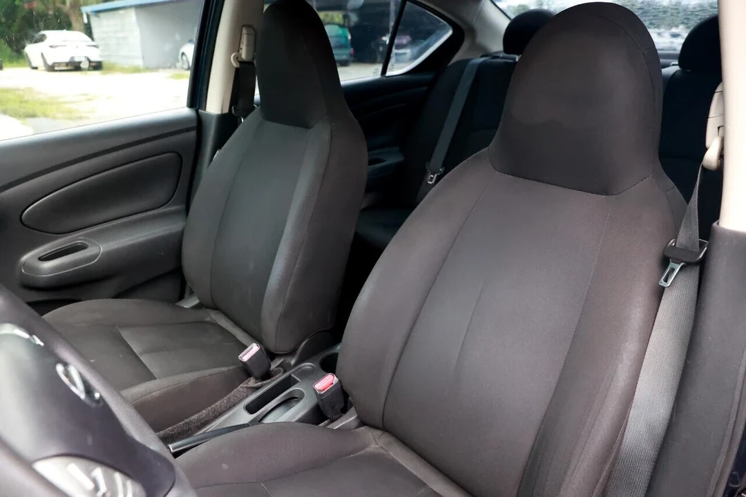 2017 Nissan Versa - Image 6 of 12