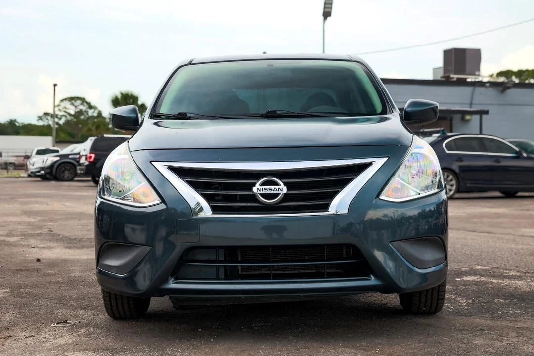 2017 Nissan Versa - Image 17 of 21