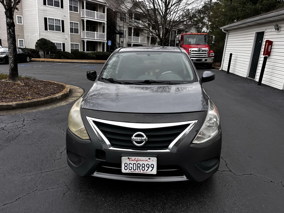 2017 Nissan Versa - Image 2 of 8