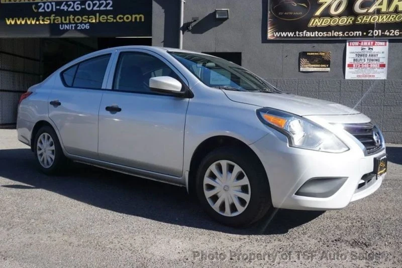 2017 Nissan Versa - Image 9 of 12