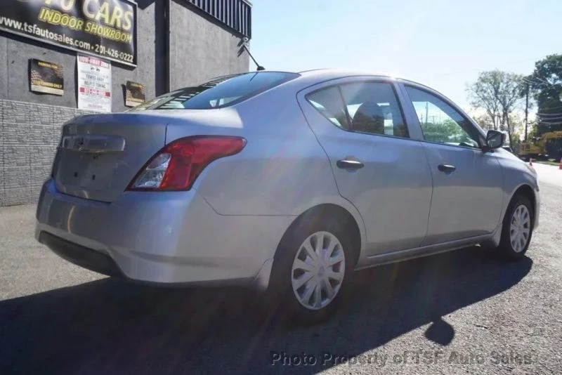 2017 Nissan Versa - Image 7 of 12