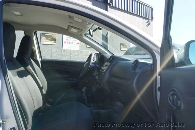 2017 Nissan Versa - Image 11 of 12