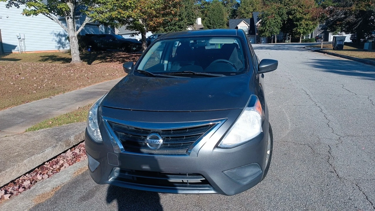 2017 Nissan Versa - Image 9 of 19