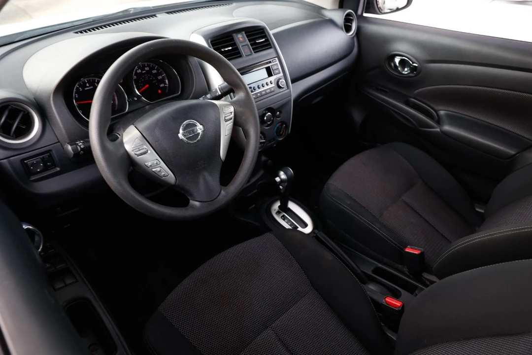 2017 Nissan Versa - Image 4 of 12