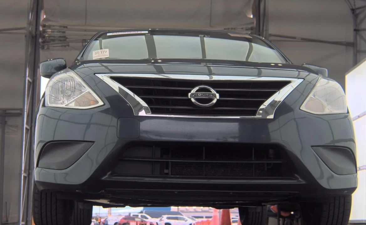 2017 Nissan Versa - Image 8 of 12