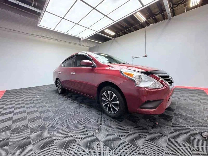 2017 Nissan Versa - Image 10 of 12