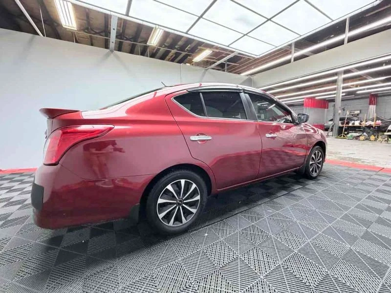 2017 Nissan Versa - Image 9 of 12