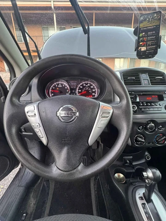 2017 Nissan Versa - Image 10 of 11