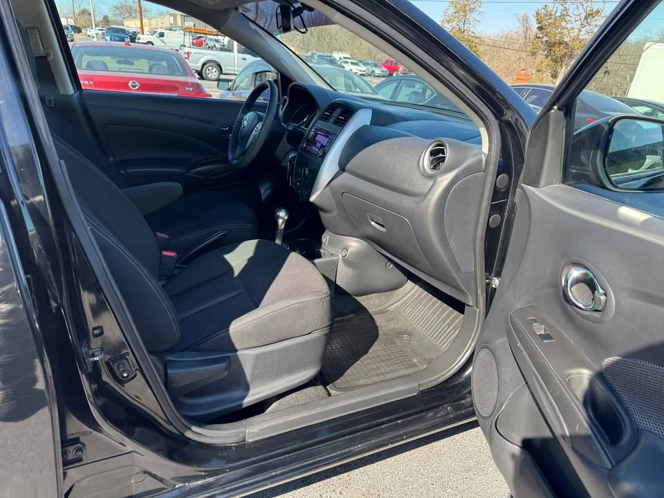 2017 Nissan Versa - Image 9 of 19