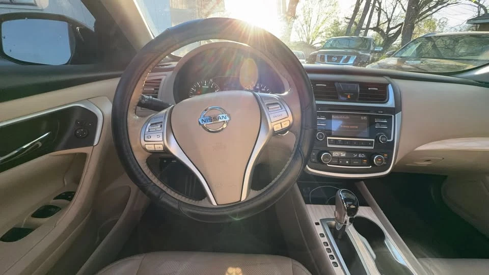 2017 Nissan Altima 5th Gen - Image 10 of 16