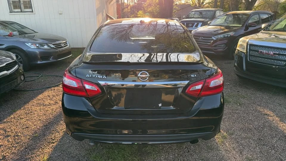 2017 Nissan Altima 5th Gen - Image 5 of 16