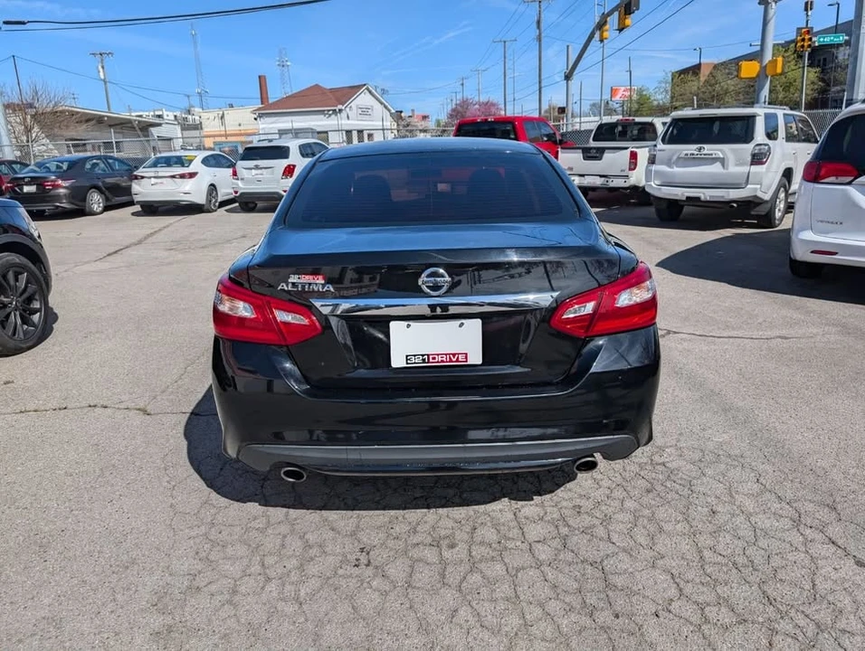 2017 Nissan Altima 5th Gen - Image 7 of 20