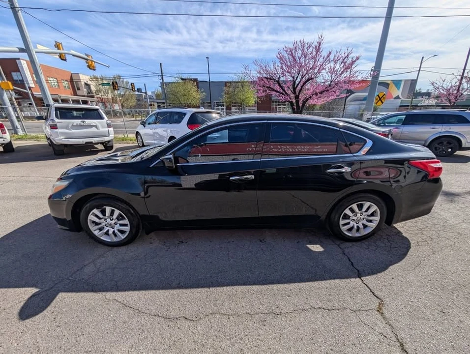 2017 Nissan Altima 5th Gen - Image 9 of 20