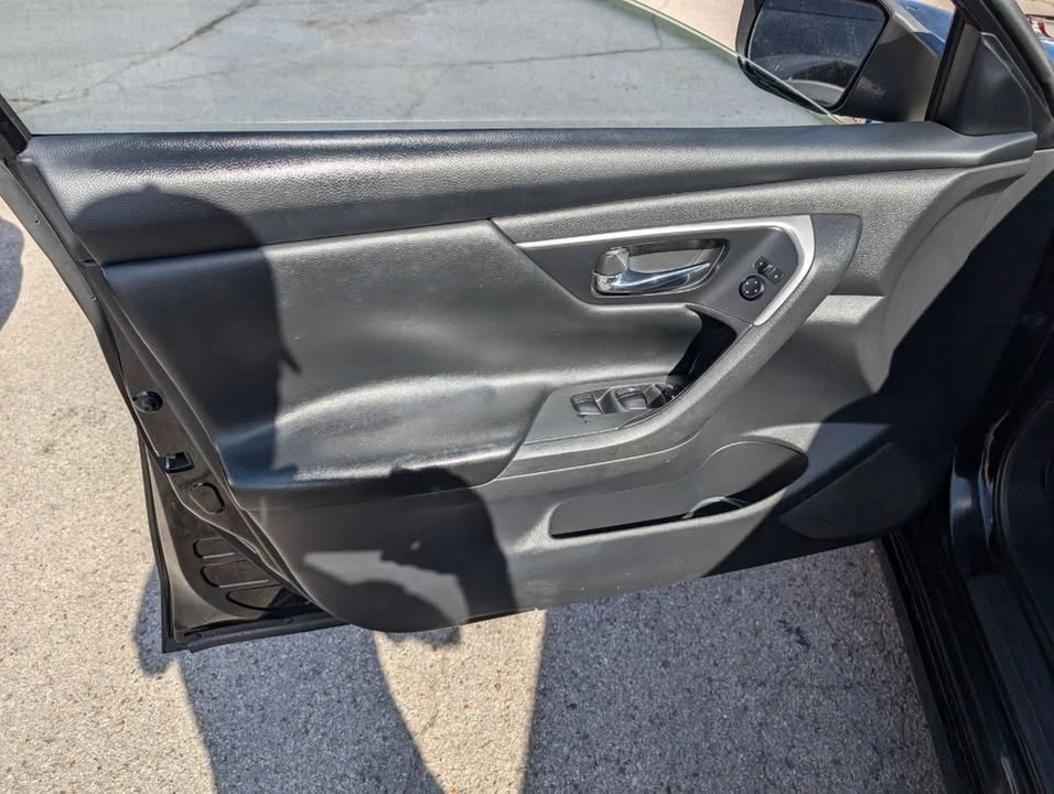 2017 Nissan Altima 5th Gen - Image 11 of 20