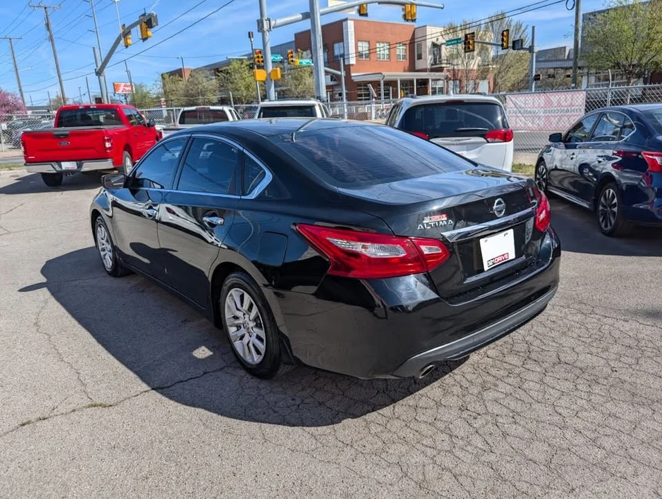 2017 Nissan Altima 5th Gen - Image 8 of 20