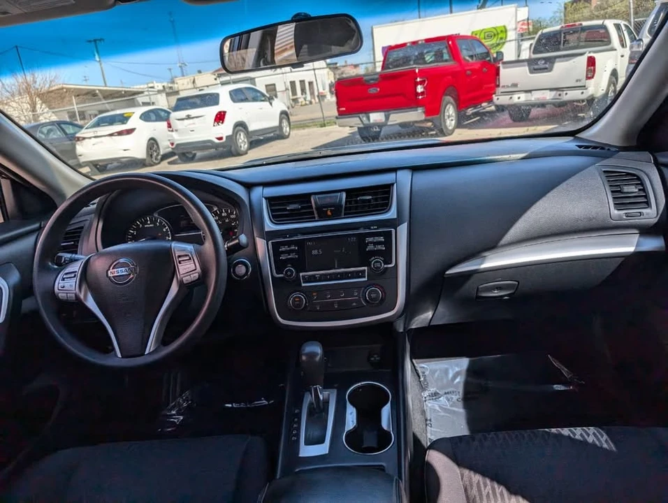 2017 Nissan Altima 5th Gen - Image 14 of 20