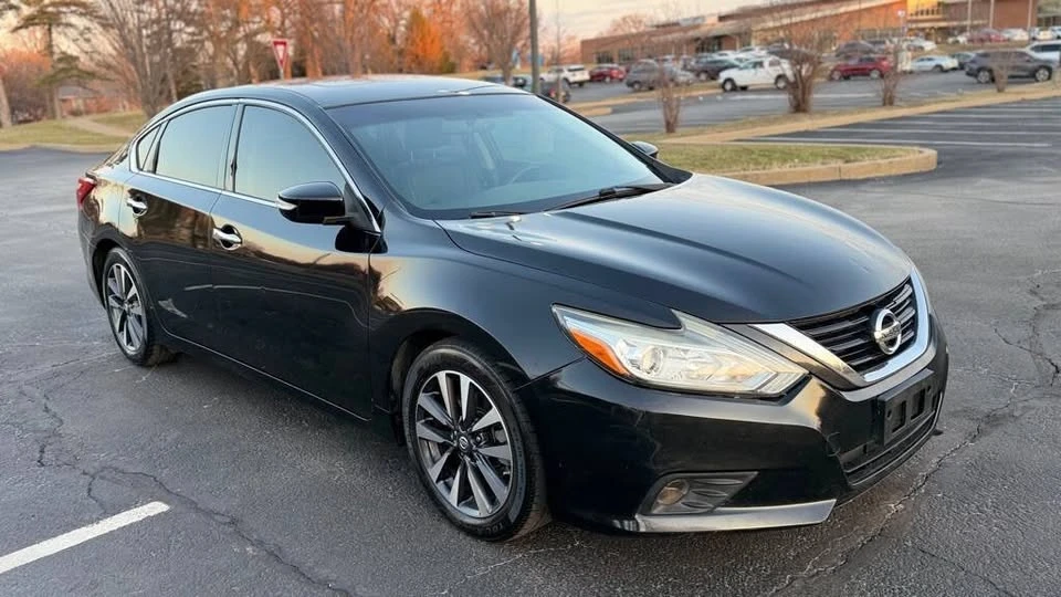 2017 Nissan Altima 5th Gen - Image 3 of 20