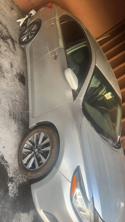 2017 Nissan Altima 5th Gen - Image 5 of 10