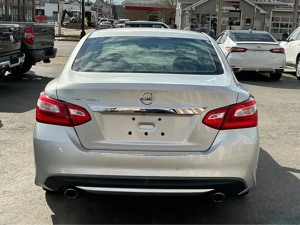 2017 Nissan Altima 5th Gen - Image 4 of 15