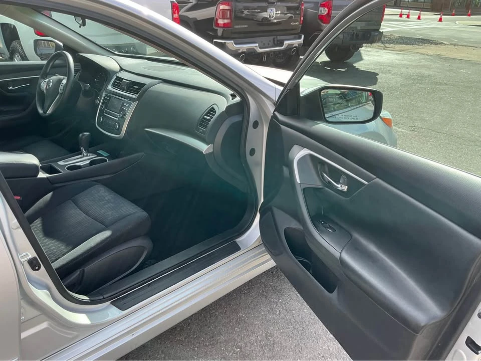 2017 Nissan Altima 5th Gen - Image 8 of 15