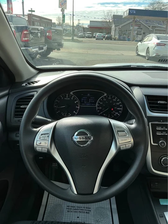 2017 Nissan Altima 5th Gen - Image 14 of 15
