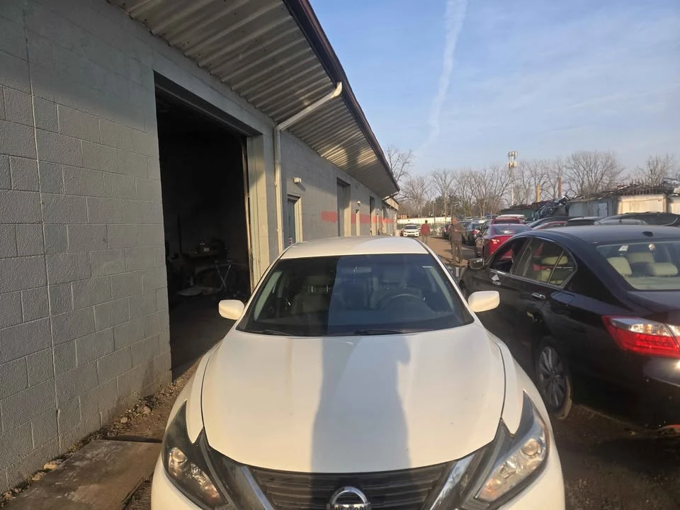 2017 Nissan Altima 5th Gen - Image 17 of 20