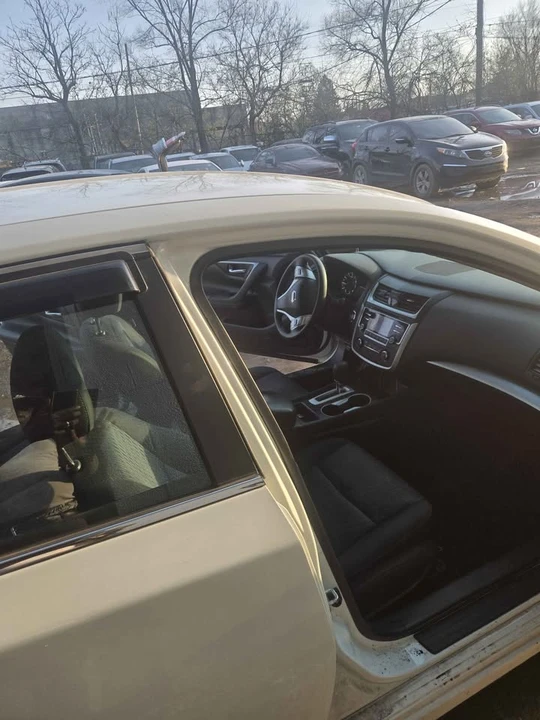 2017 Nissan Altima 5th Gen - Image 11 of 20