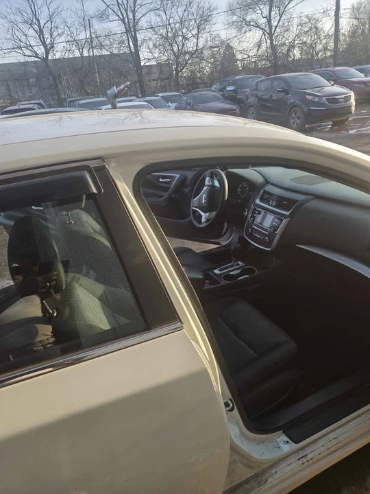 2017 Nissan Altima 5th Gen - Image 9 of 20
