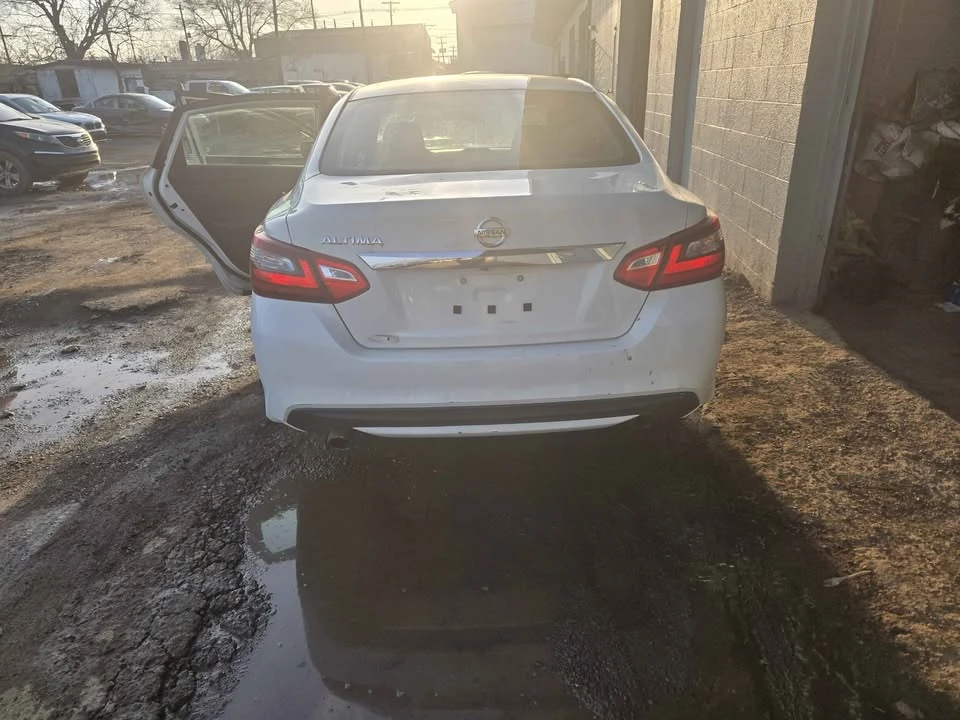 2017 Nissan Altima 5th Gen - Image 12 of 20