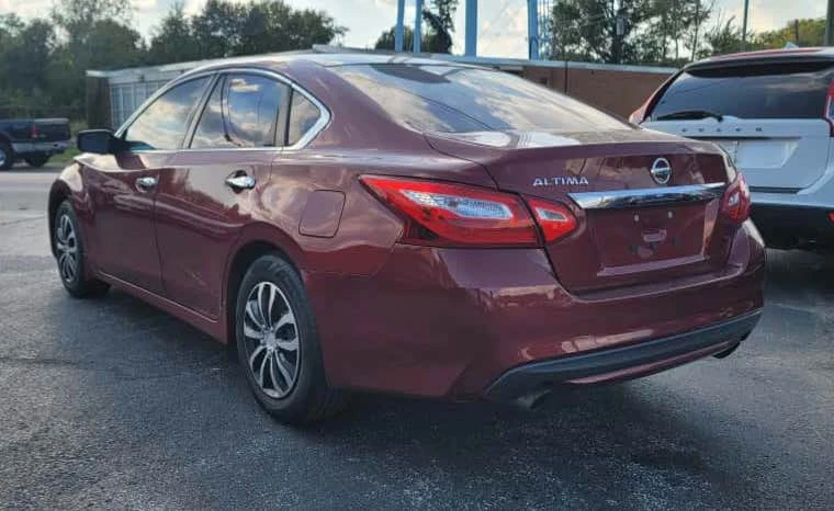 2017 Nissan Altima 5th Gen - Image 13 of 15