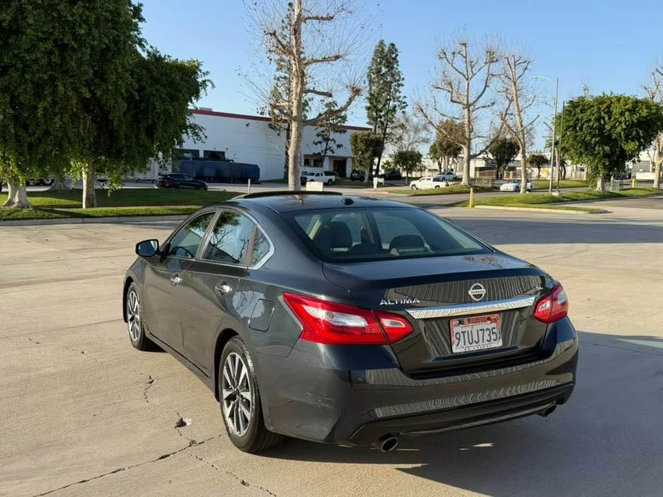 2017 Nissan Altima 5th Gen - Image 16 of 20