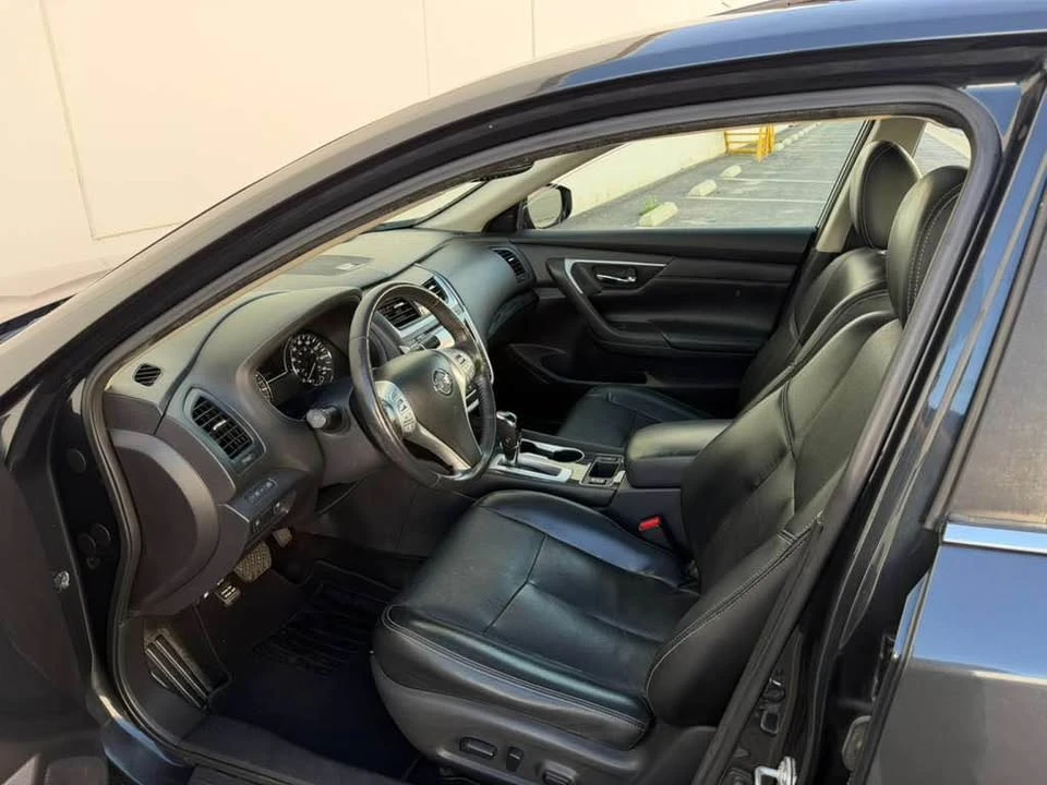 2017 Nissan Altima 5th Gen - Image 10 of 20