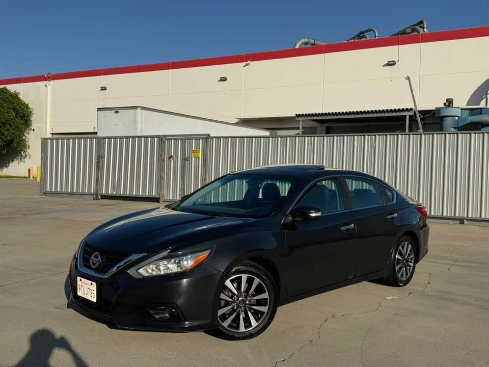 2017 Nissan Altima 5th Gen - Image 2 of 20