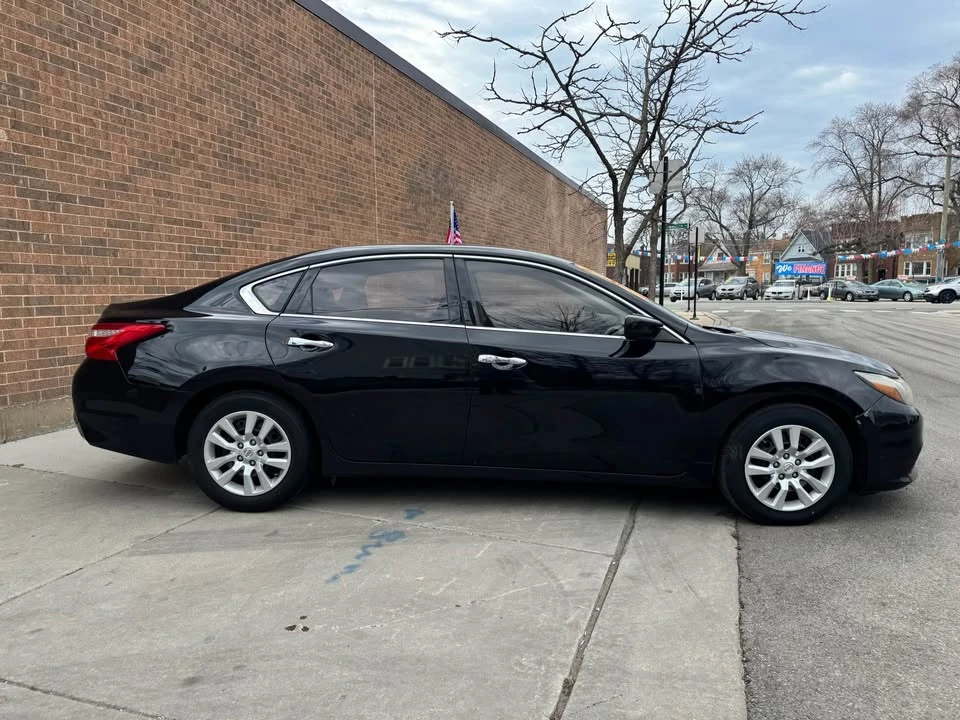 2017 Nissan Altima 5th Gen - Image 4 of 8