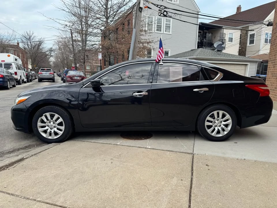 2017 Nissan Altima 5th Gen - Image 2 of 8