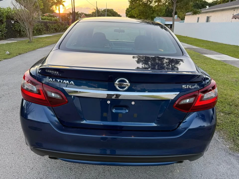 2017 Nissan Altima 5th Gen - Image 3 of 8