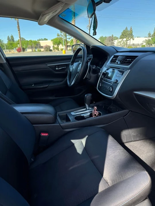 2017 Nissan Altima 5th Gen - Image 16 of 20