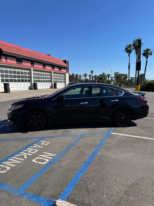 2017 Nissan Altima 5th Gen - Image 4 of 20