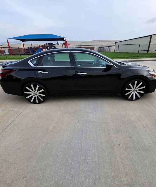 2017 Nissan Altima 5th Gen - Image 9 of 9