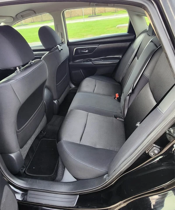 2017 Nissan Altima 5th Gen - Image 4 of 9
