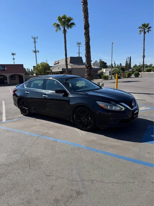 2017 Nissan Altima 5th Gen - Image 2 of 20