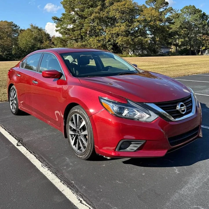 2017 Nissan Altima 5th Gen - Image 2 of 20