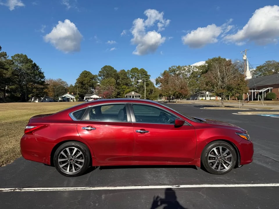 2017 Nissan Altima 5th Gen - Image 10 of 20