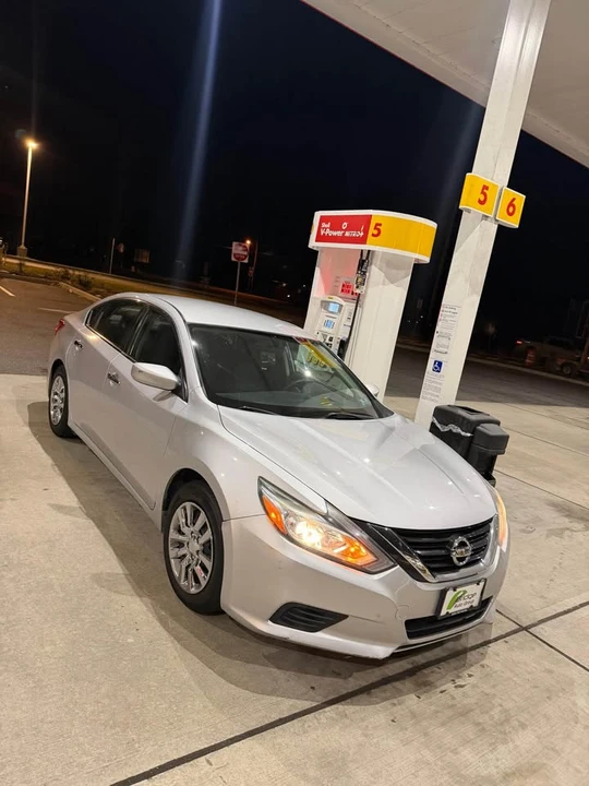 2017 Nissan Altima 5th Gen - Image 3 of 7