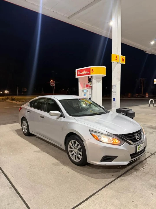 2017 Nissan Altima 5th Gen - Image 4 of 7