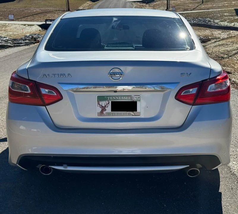 2017 Nissan Altima 5th Gen - Image 3 of 10